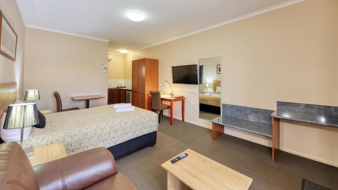 Top Of The Town Motel & Apartments Benalla Buitenkant foto